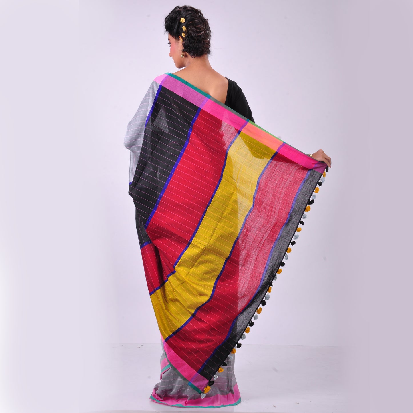 Grey handwoven cotton sari