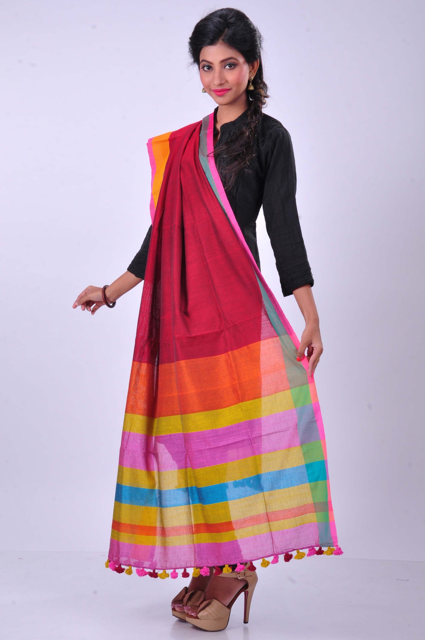 Red handwoven dupatta